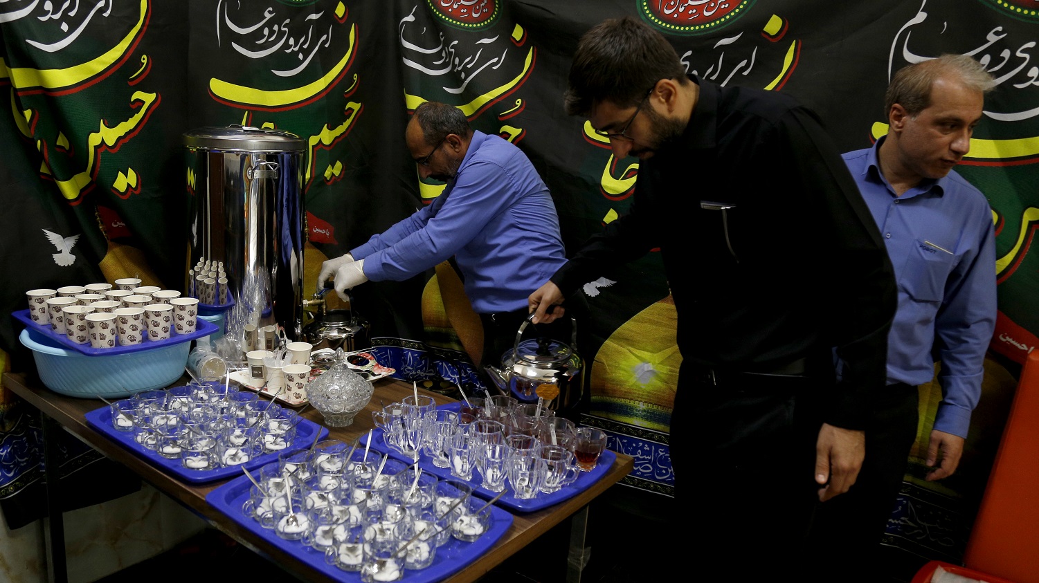 زیارت عاشورا 10