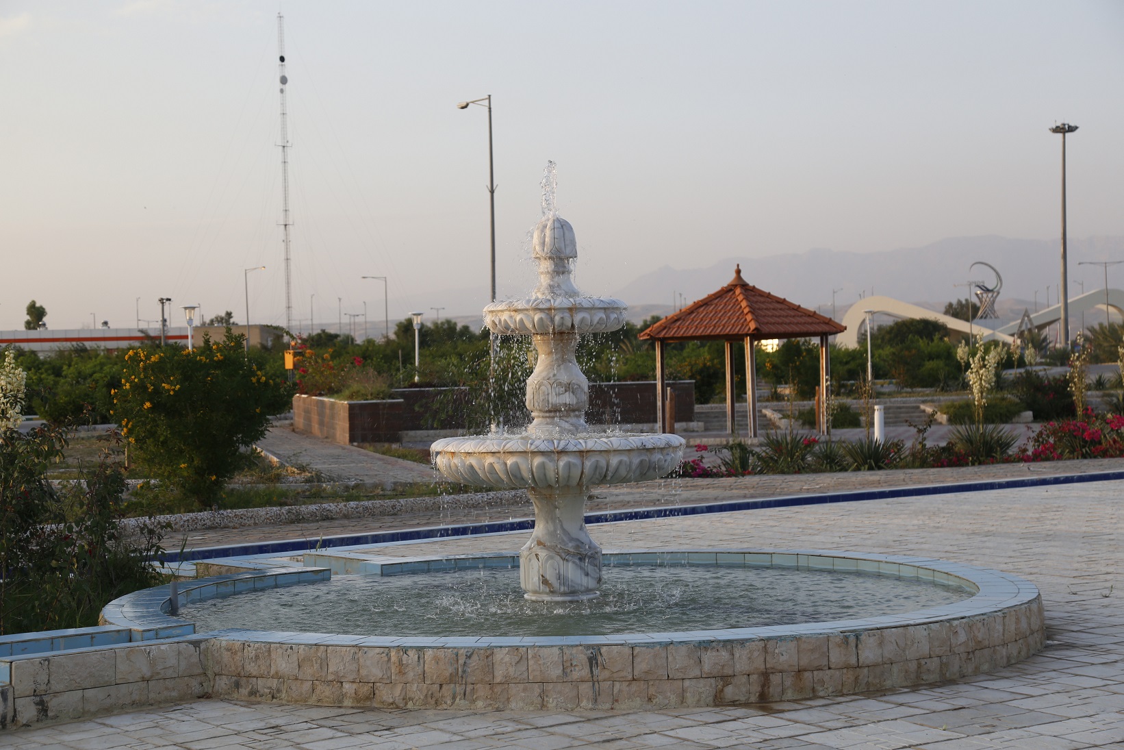 میدان طلوع1