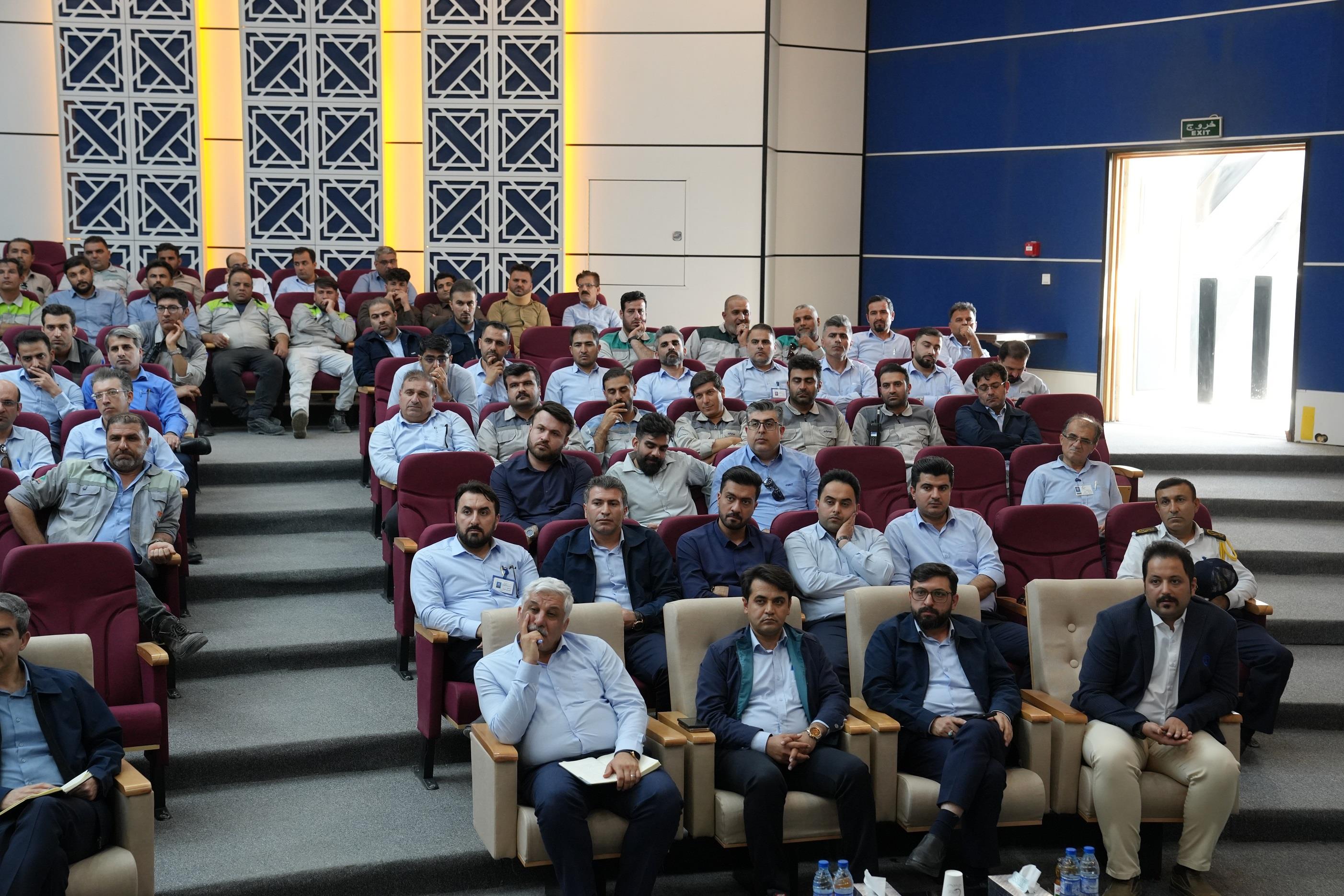 نشت مدیرعامل16