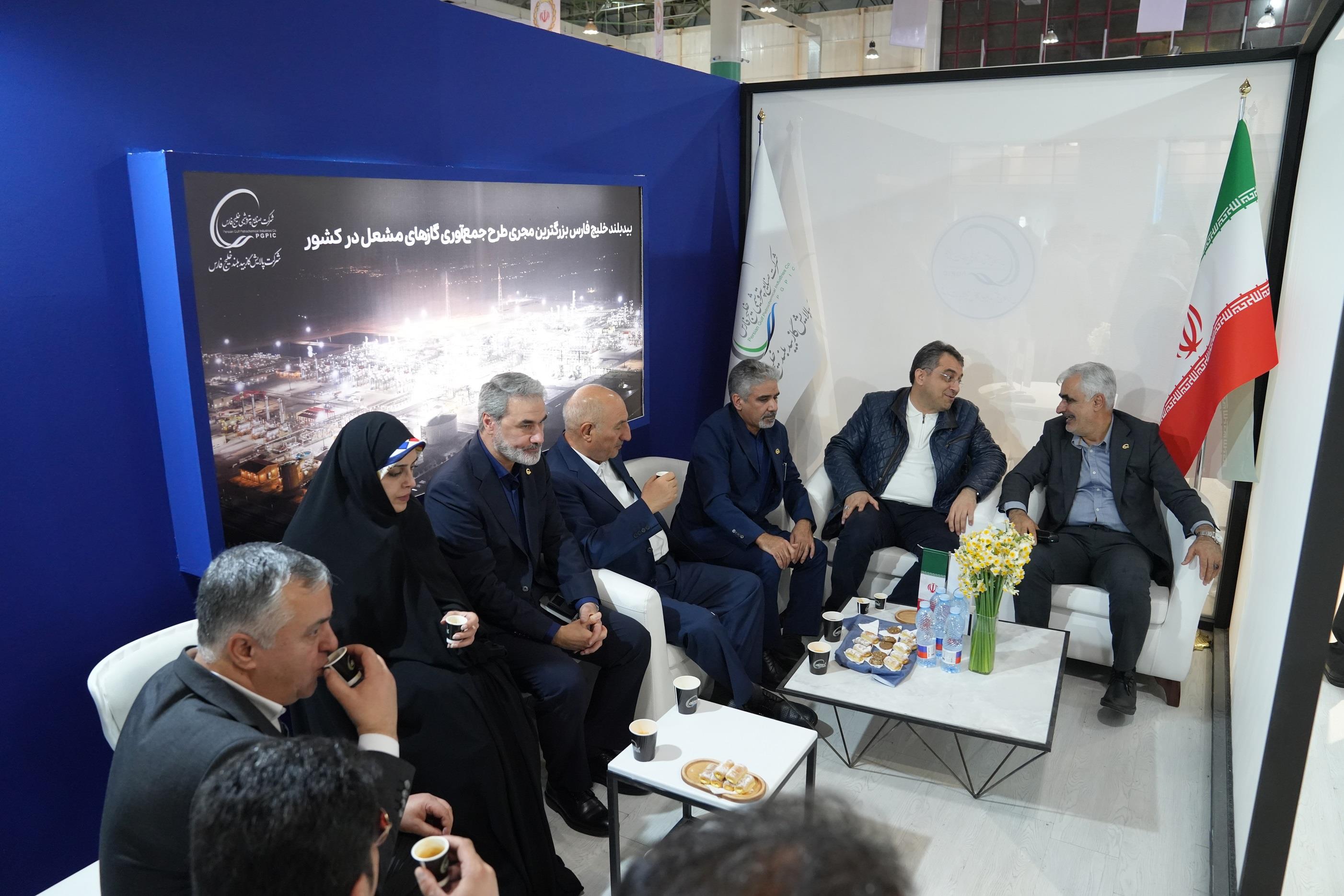 نمایشگاه پتروکم کیش 11