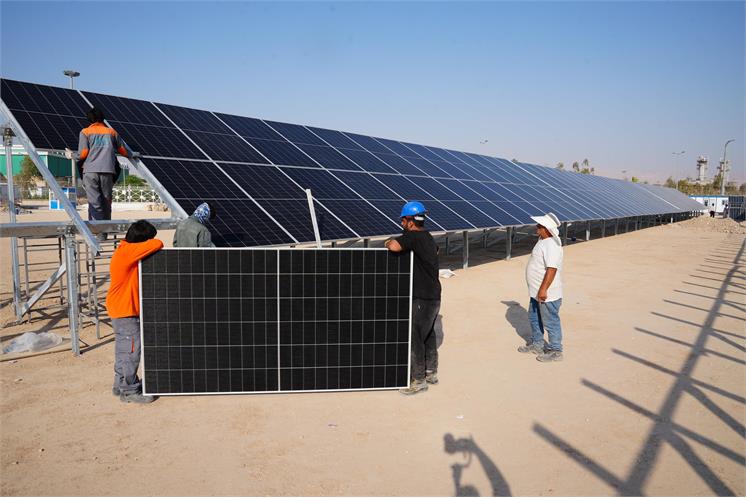 انرژی پاک در قلب صنعت گاز کشور/ آغاز نصب پنل‌های خورشیدی در نیروگاه ۱۵/۲ مگاواتی شرکت پالایش گاز بیدبلند خلیج فارس