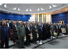 بیدبلند خلیج فارس در کانون توجه فراکسیون نظارت بر صنعت نفت، گاز وپتروشیمی مجلس شورای اسلامی و معاون وزیر نفت/ بیدبلند خط مقدم